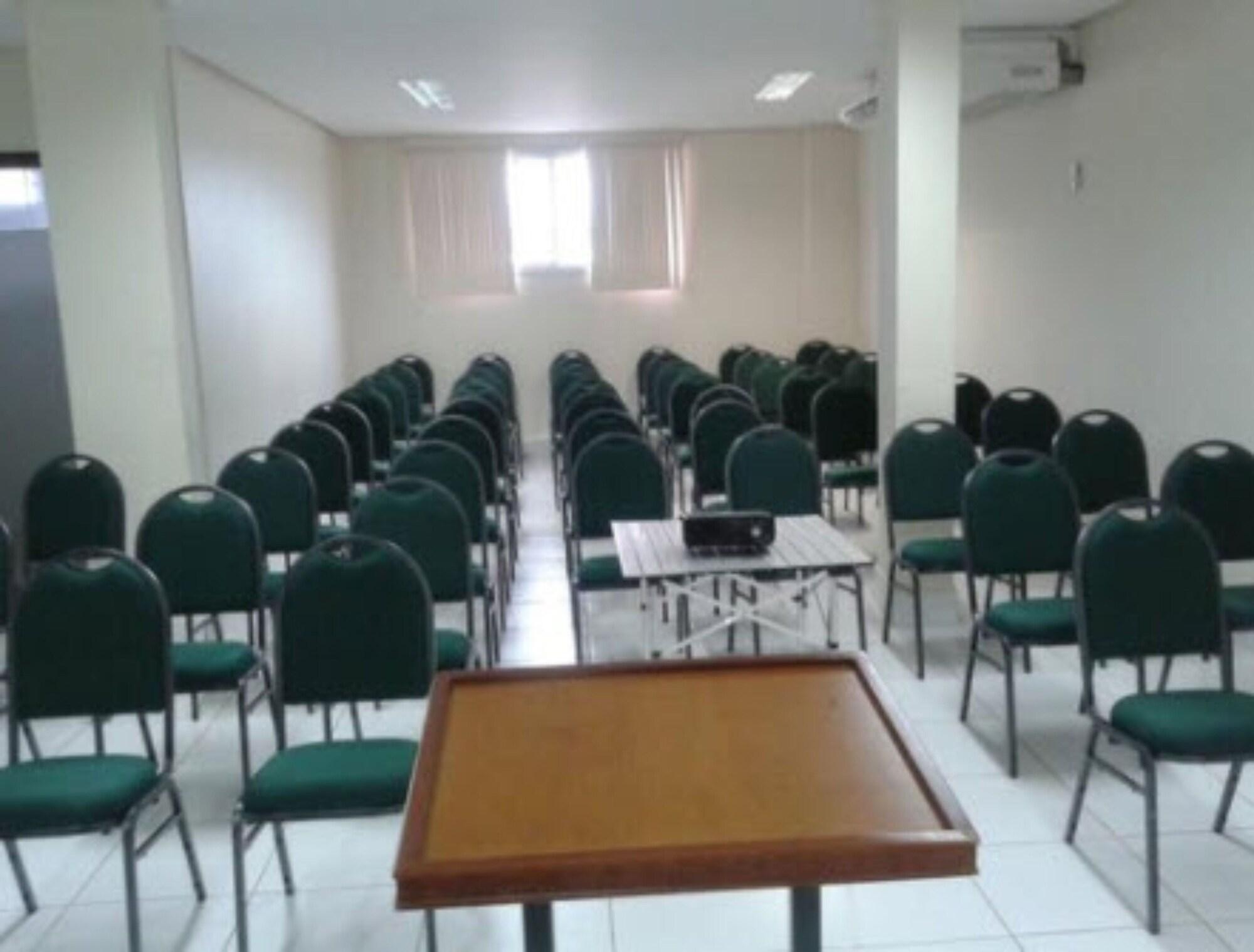 Hotel Saron Luziânia Екстериор снимка