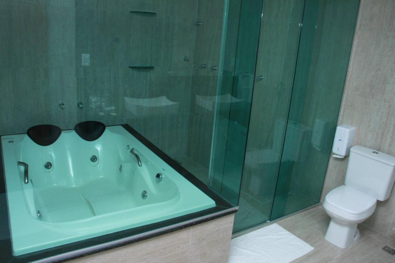 Hotel Saron Luziânia Екстериор снимка
